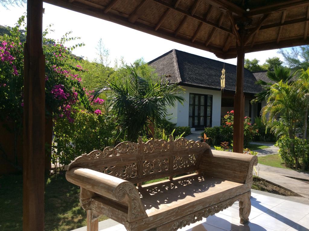 Taman Dewi Sri Villa Et Bungalow Pemuteran Exterior foto